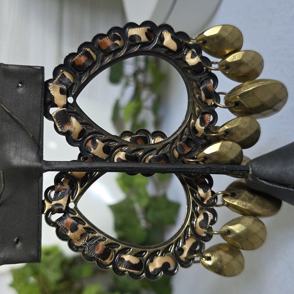 Large Statement Gold Teardrop Animal Print Earrings - Picture 7 of 7